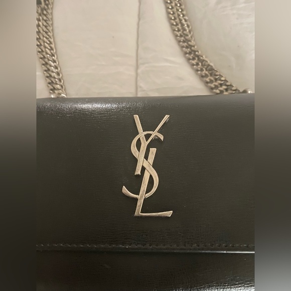 Black Saint Laurent Kate Small Grain De Poudre Shoulder Bag on Chain - Picture 2 of 11